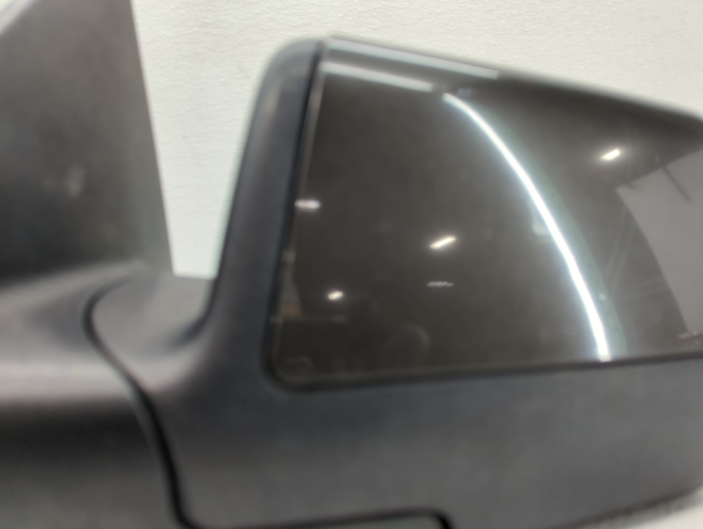 2006-2010 Ford Explorer Driver Side View Mirror - Left Door Mirror OEM Used - Oemusedautoparts1.com