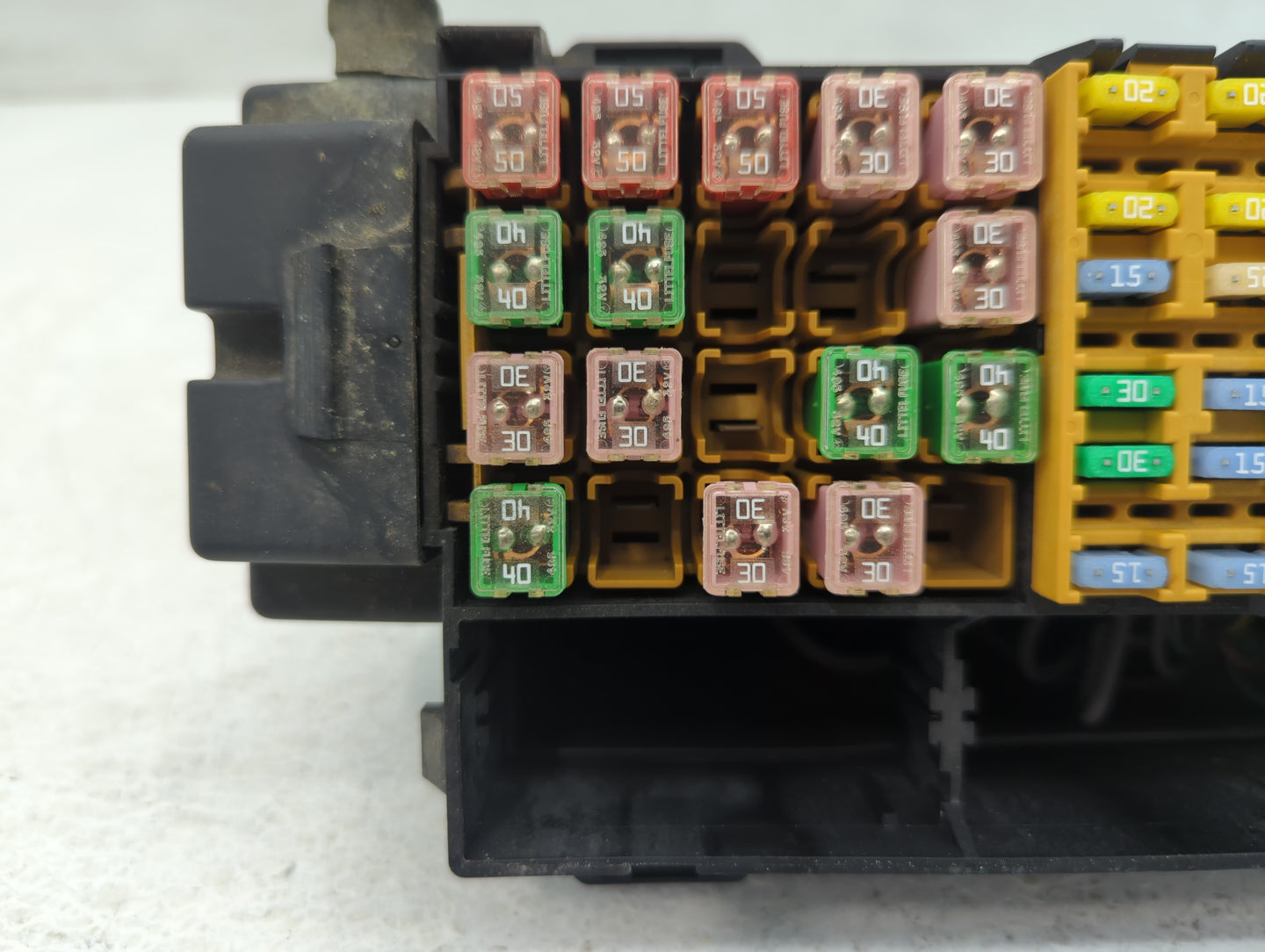 2002-2010 Ford Explorer Fusebox Fuse Box Panel Relay Module P/N:2L5T-14A075-AA Fits OEM Used Auto Parts - Oemusedautoparts1.