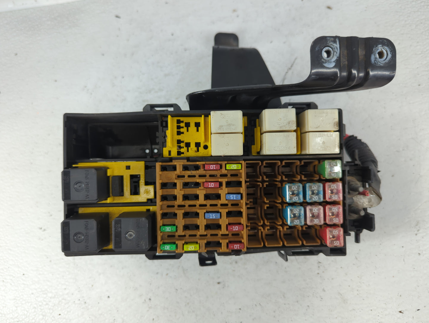 2002-2010 Ford Explorer Fusebox Fuse Box Panel Relay Module P/N:2L5T-14A075-AA Fits OEM Used Auto Parts - Oemusedautoparts1.