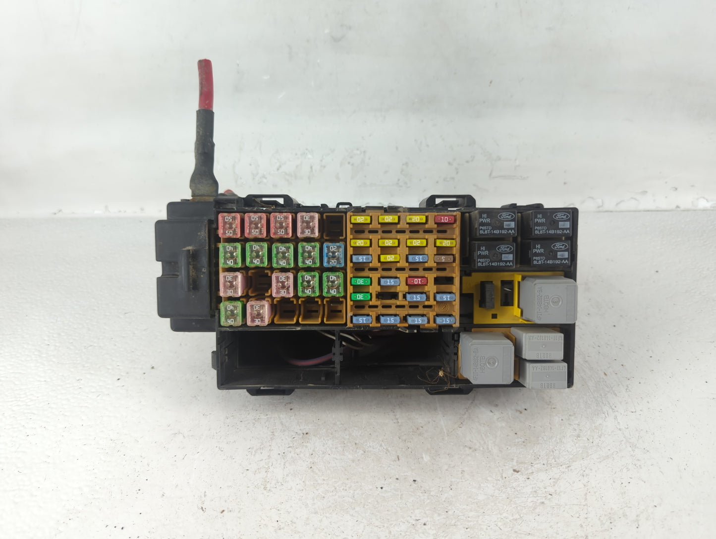 2007-2008 Ford Explorer Fusebox Fuse Box Panel Relay Module P/N:1572951 Fits Fits 2007 2008 OEM Used Auto Parts - Oemusedaut