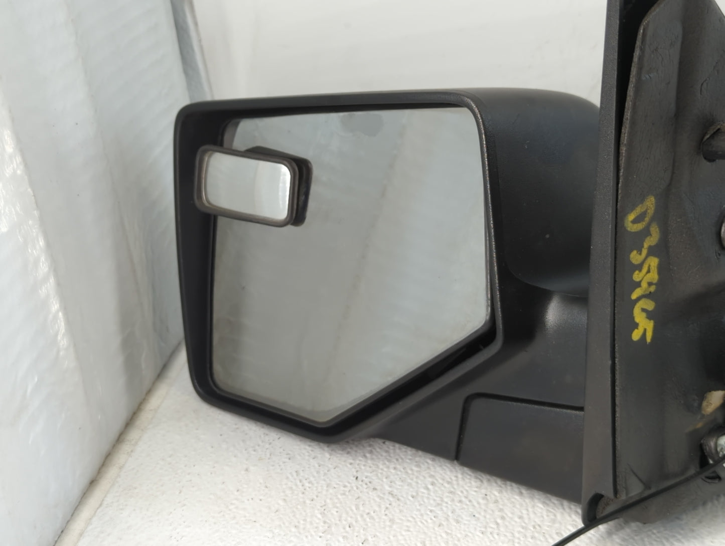 2006-2010 Ford Explorer Driver Side View Mirror - Left Door Mirror OEM Used - Oemusedautoparts1.com