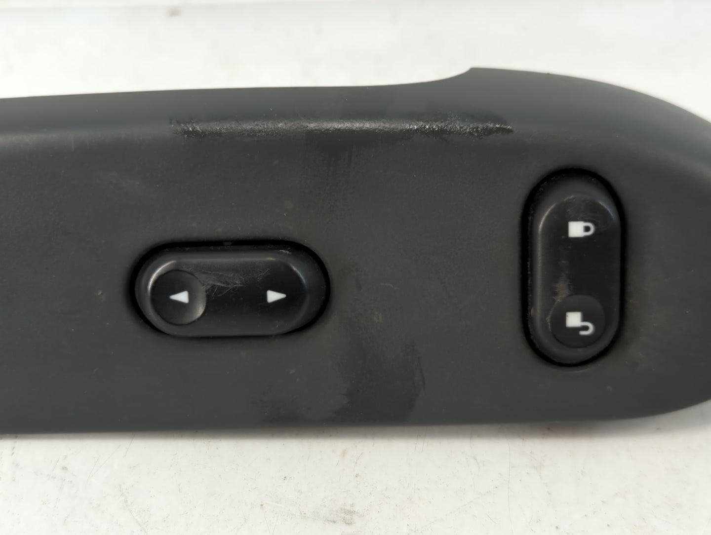 2007 Ford Explorer Passenger Right Power Window Switch - Oemusedautoparts1.com