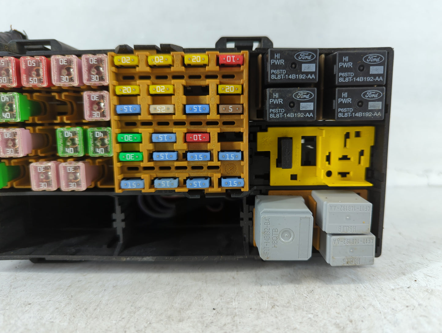 2002-2010 Ford Explorer Fusebox Fuse Box Panel Relay Module P/N:1490838 Fits Fits 2002 2003 2004 2005 2006 2007 2008 2009 20