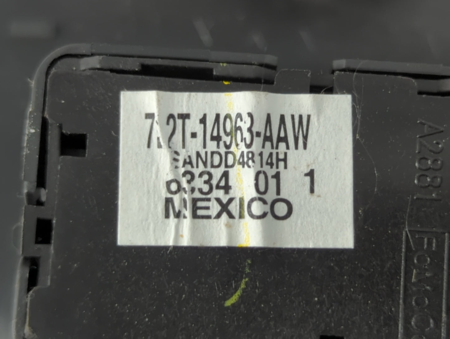 2007 Ford Explorer Passenger Front Right Power Window Motor - Oemusedautoparts1.com