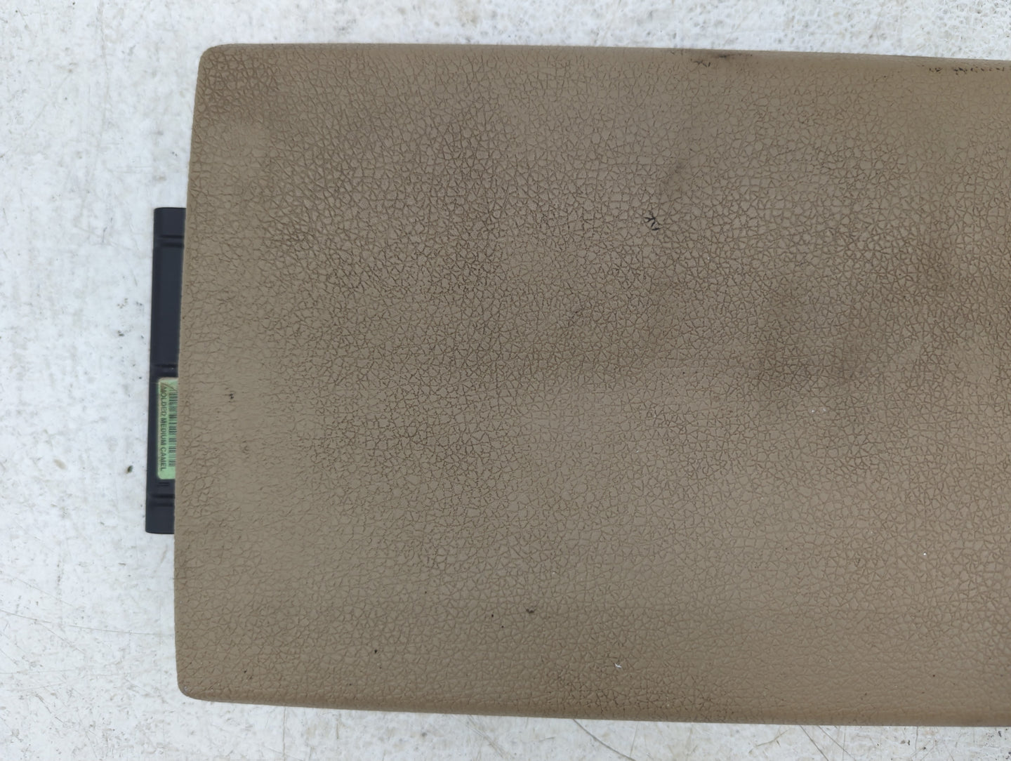 2007 Ford Explorer Center Console Armrest Cover Lid Fits OEM Used Auto Parts - Oemusedautoparts1.com