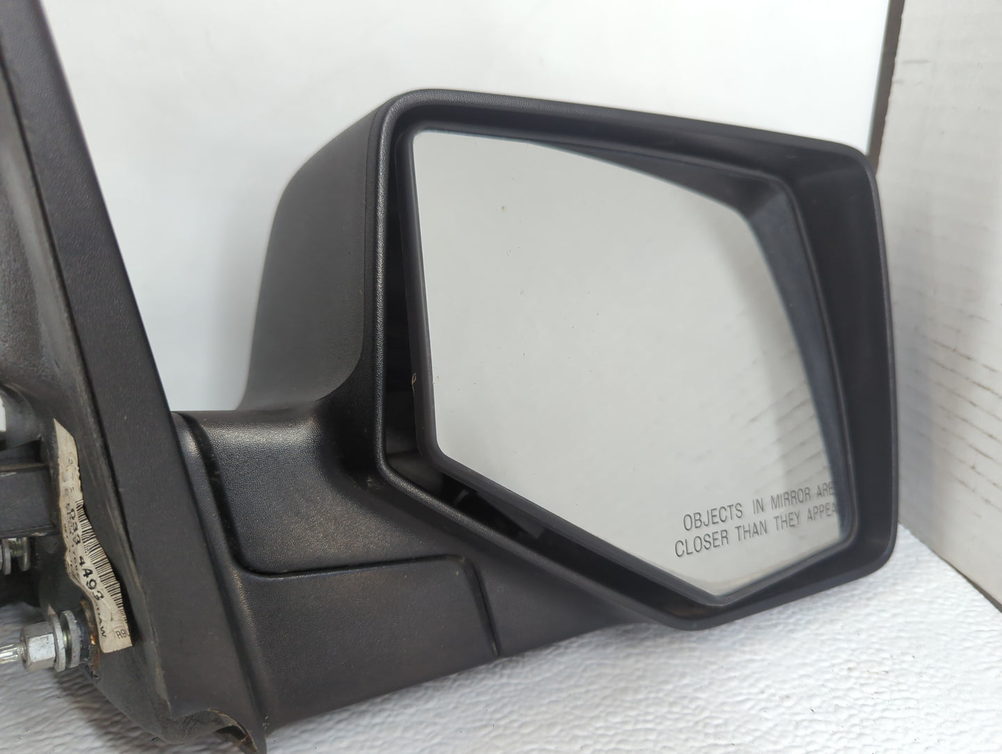 2007 Ford Explorer Driver Left Side View Manual Door Mirror Black - Oemusedautoparts1.com