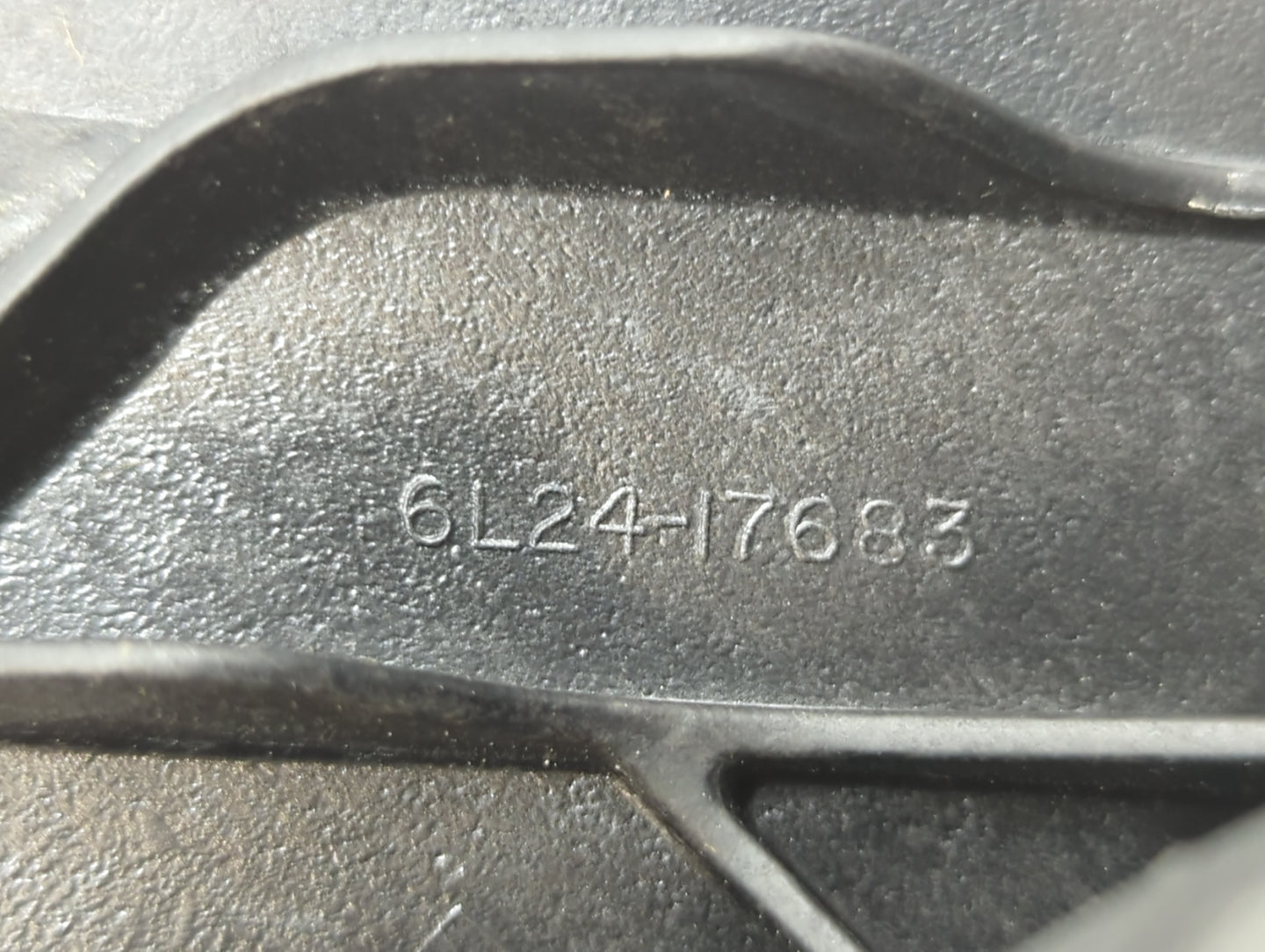 2007 Ford Explorer Passenger Right Side View Manual Door Mirror Black - Oemusedautoparts1.com