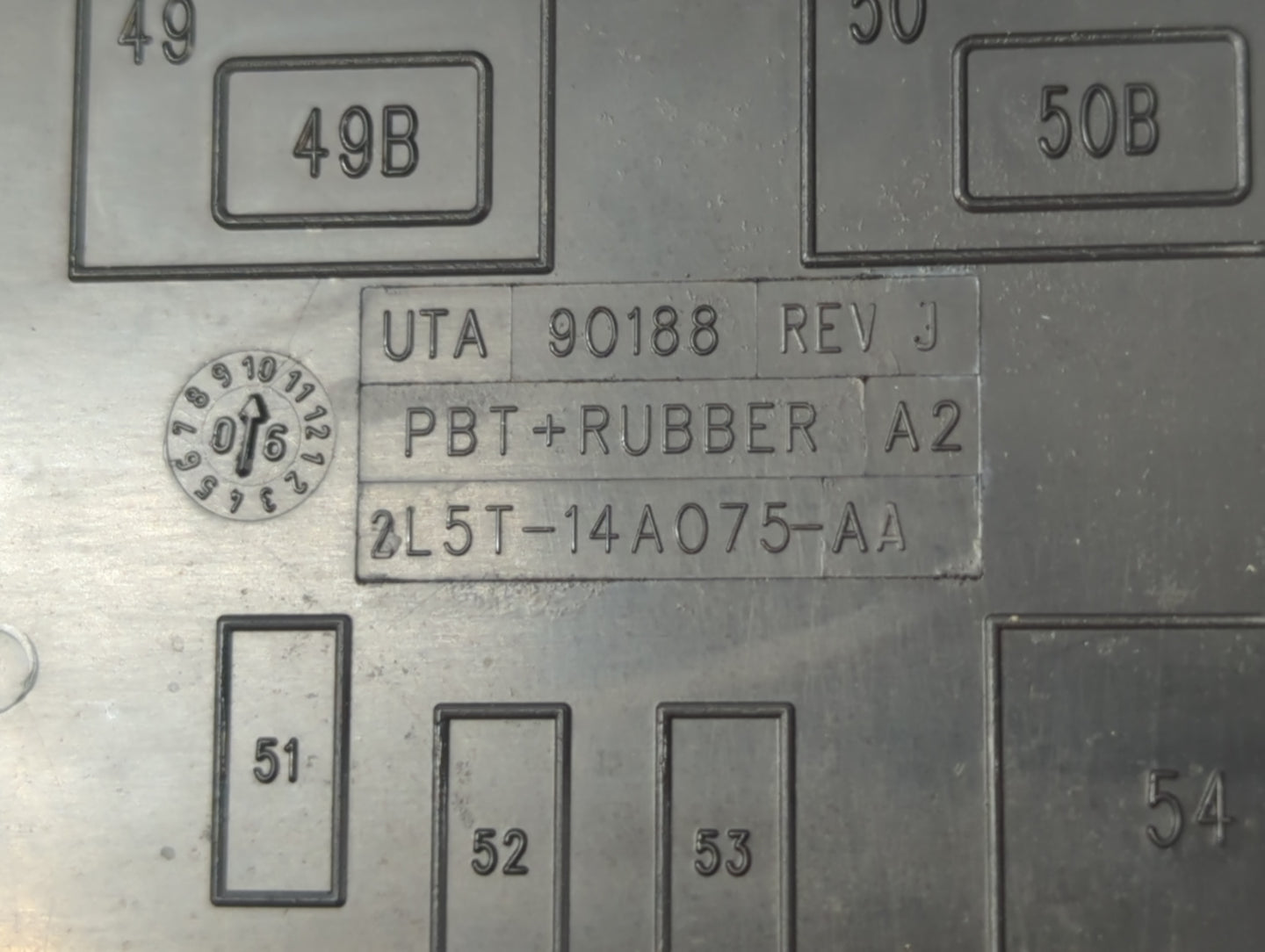 2007 Ford Explorer Fusebox Fuse Box Panel Relay Module Fits OEM Used Auto Parts - Oemusedautoparts1.com