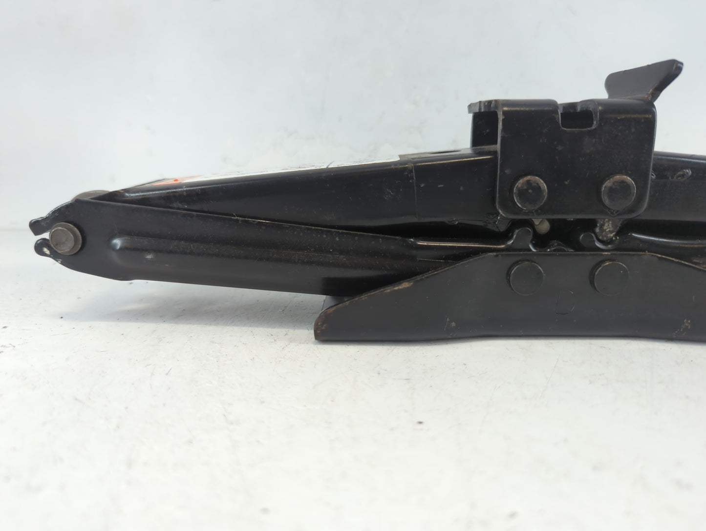 2007 Ford Explorer Spare Scissor Car Jack 940512 - Oemusedautoparts1.com