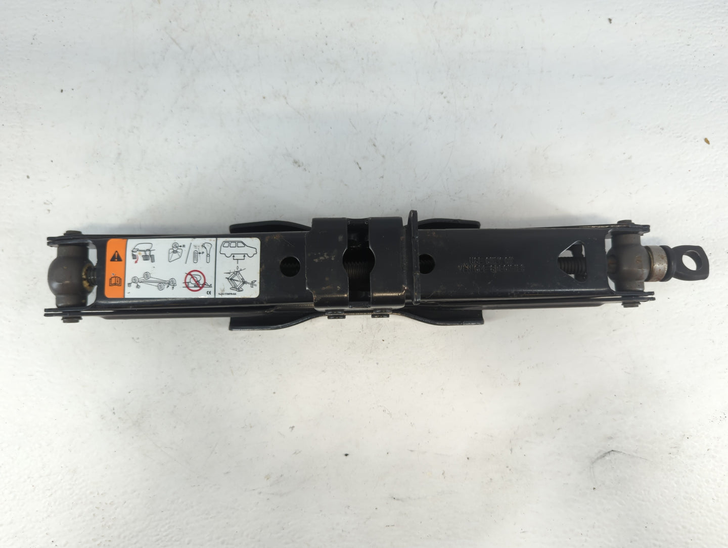2007 Ford Explorer Spare Scissor Car Jack 940512 - Oemusedautoparts1.com