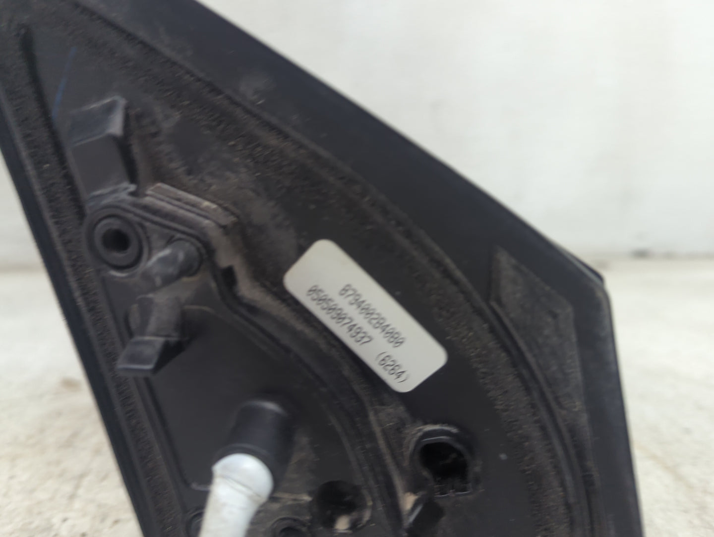 2007 Ford Explorer Sport Trac Driver Side View Mirror - Left Door Mirror OEM Used - Oemusedautoparts1.com