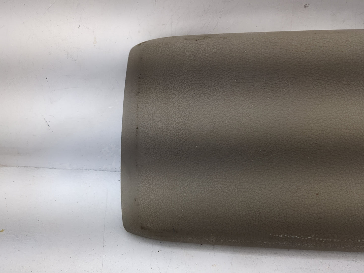 2007 Ford Explorer Sport Trac Center Console Armrest Cover Lid Fits OEM Used Auto Parts - Oemusedautoparts1.com