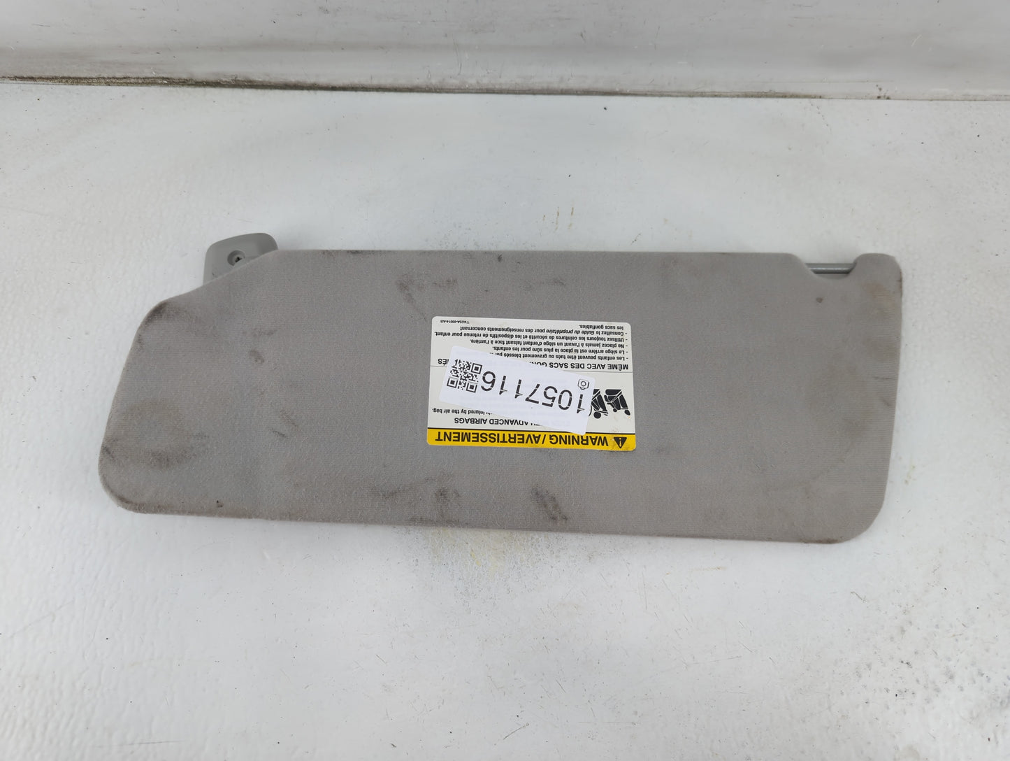 2004-2008 Ford F-150 Sun Visor Shade Replacement Passenger Right Mirror Fits Fits 2004 2005 2006 2007 2008 OEM Used Auto Par