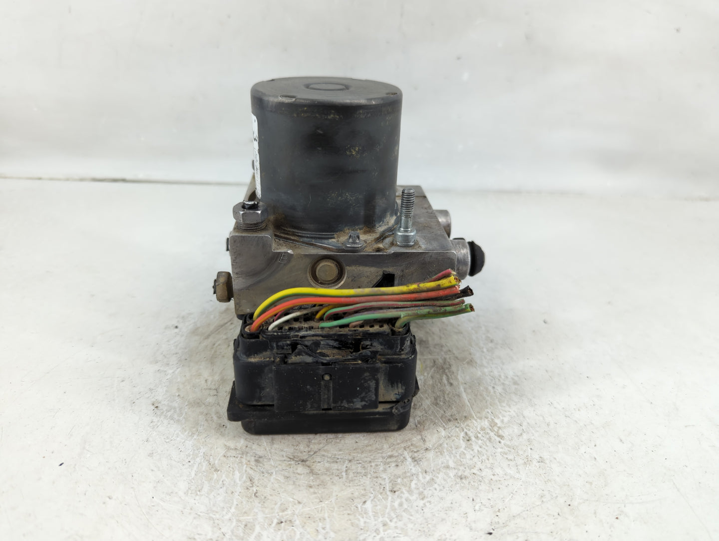 2007 Ford F-150 ABS Pump Control Module Replacement P/N:7L34-2C346-A Fits OEM Used Auto Parts - Oemusedautoparts1.com