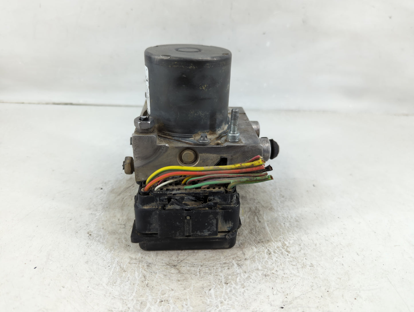 2007 Ford F-150 ABS Pump Control Module Replacement P/N:7L34-2C346-A Fits OEM Used Auto Parts - Oemusedautoparts1.com