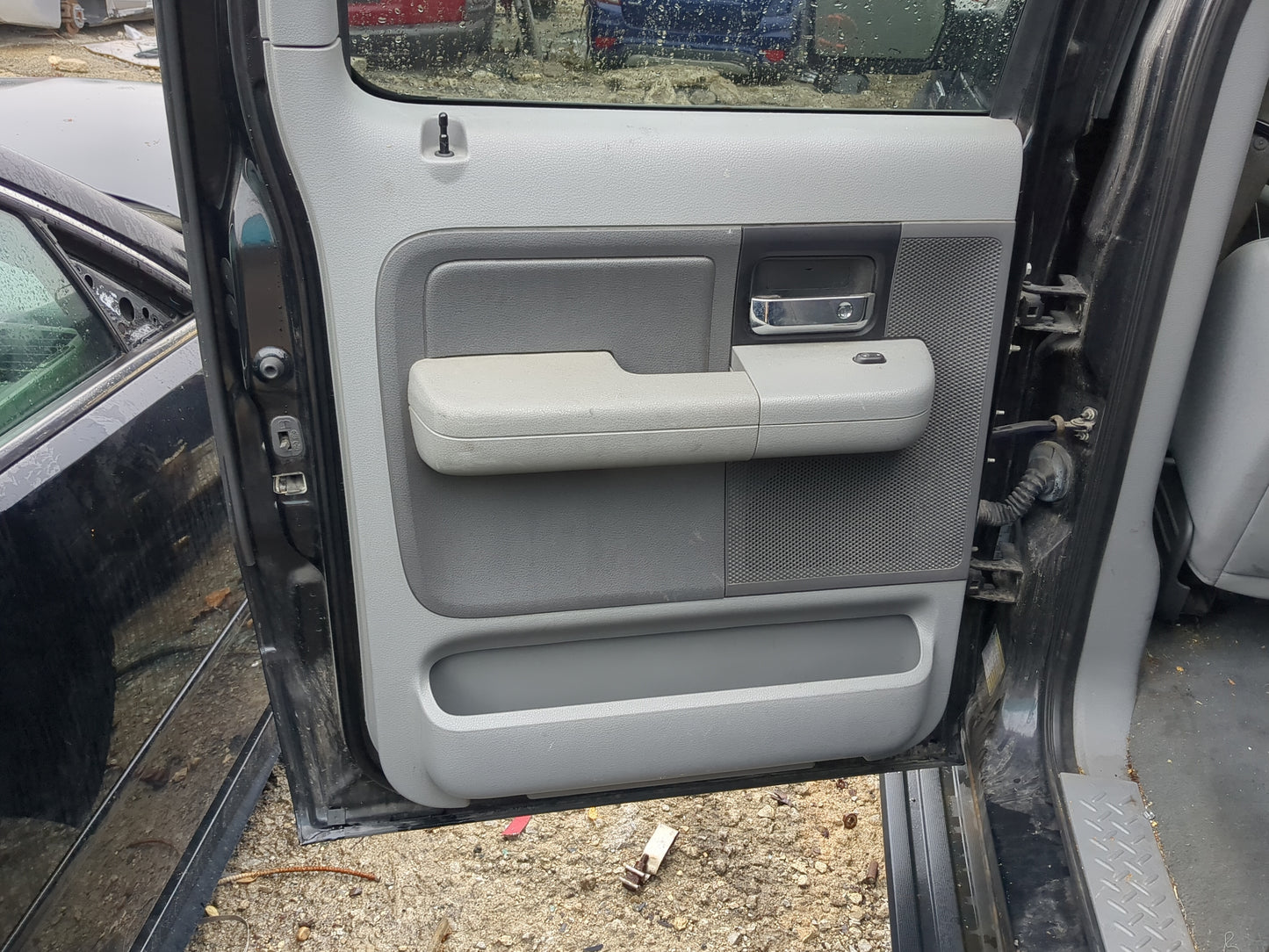 2005-2008 Ford F-150 Driver Rear Door Oem 1233773 - Oemusedautoparts1.com