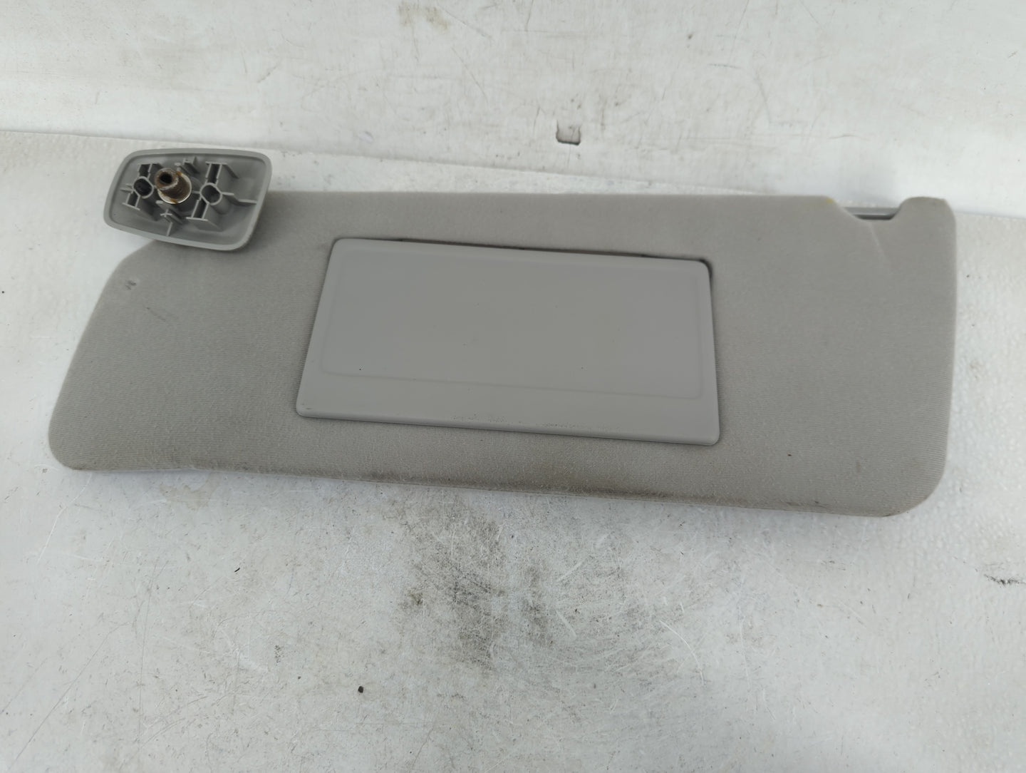 2004-2008 Ford F-150 Sun Visor Shade Replacement Driver Left Mirror Fits Fits 2004 2005 2006 2007 2008 OEM Used Auto Parts -