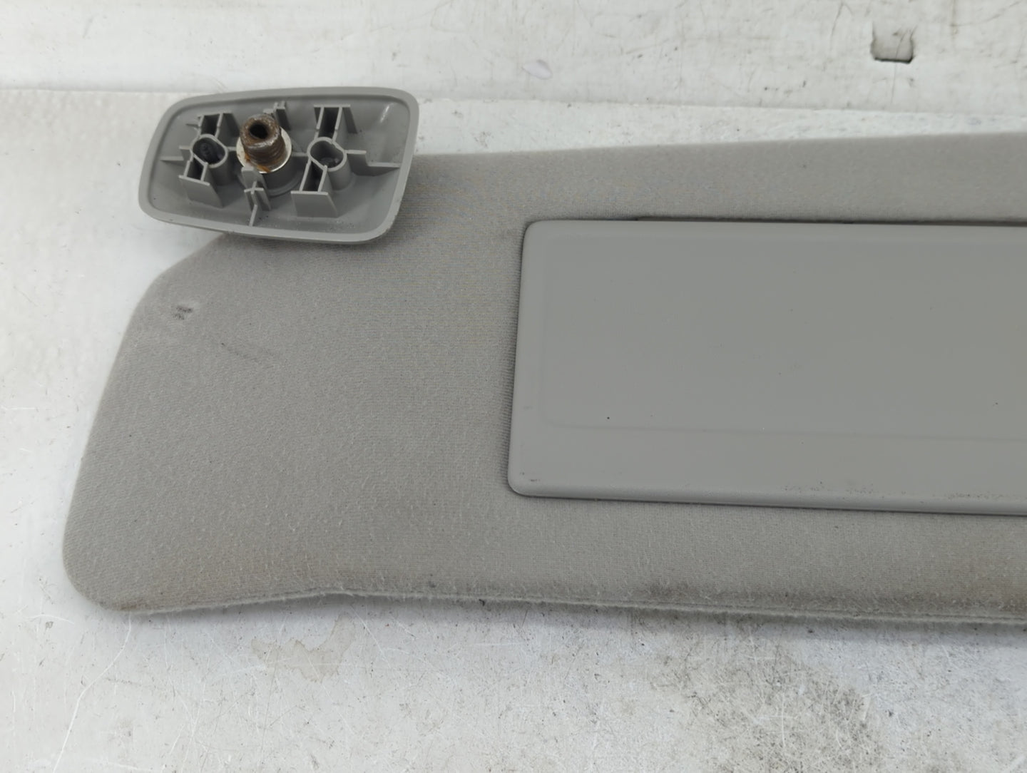 2004-2008 Ford F-150 Sun Visor Shade Replacement Driver Left Mirror Fits Fits 2004 2005 2006 2007 2008 OEM Used Auto Parts -