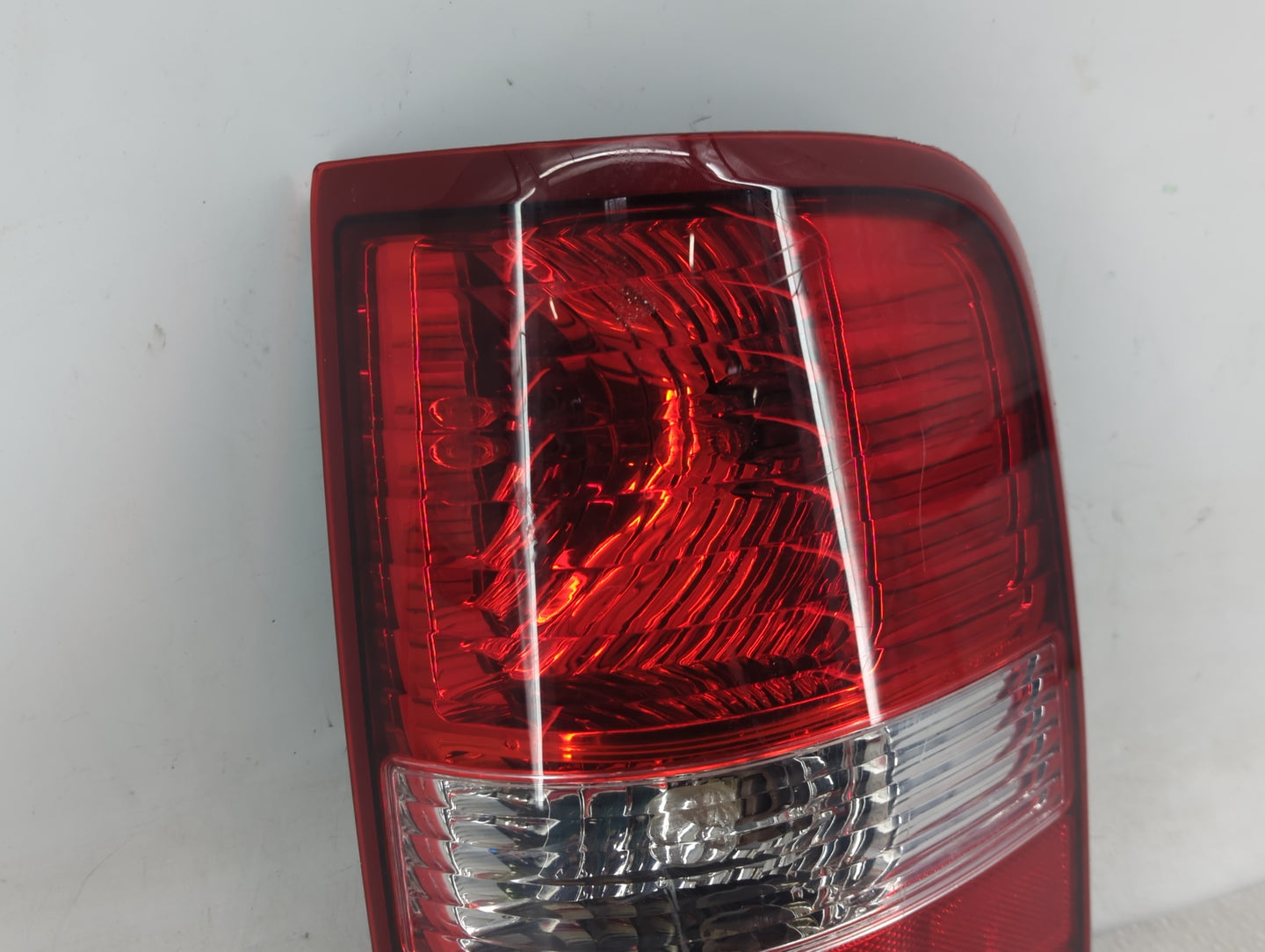 2004-2008 Ford F-150 Tail Light Assembly Passenger Right OEM Fits Fits 2004 2005 2006 2007 2008 OEM Used Auto Parts - Oemuse