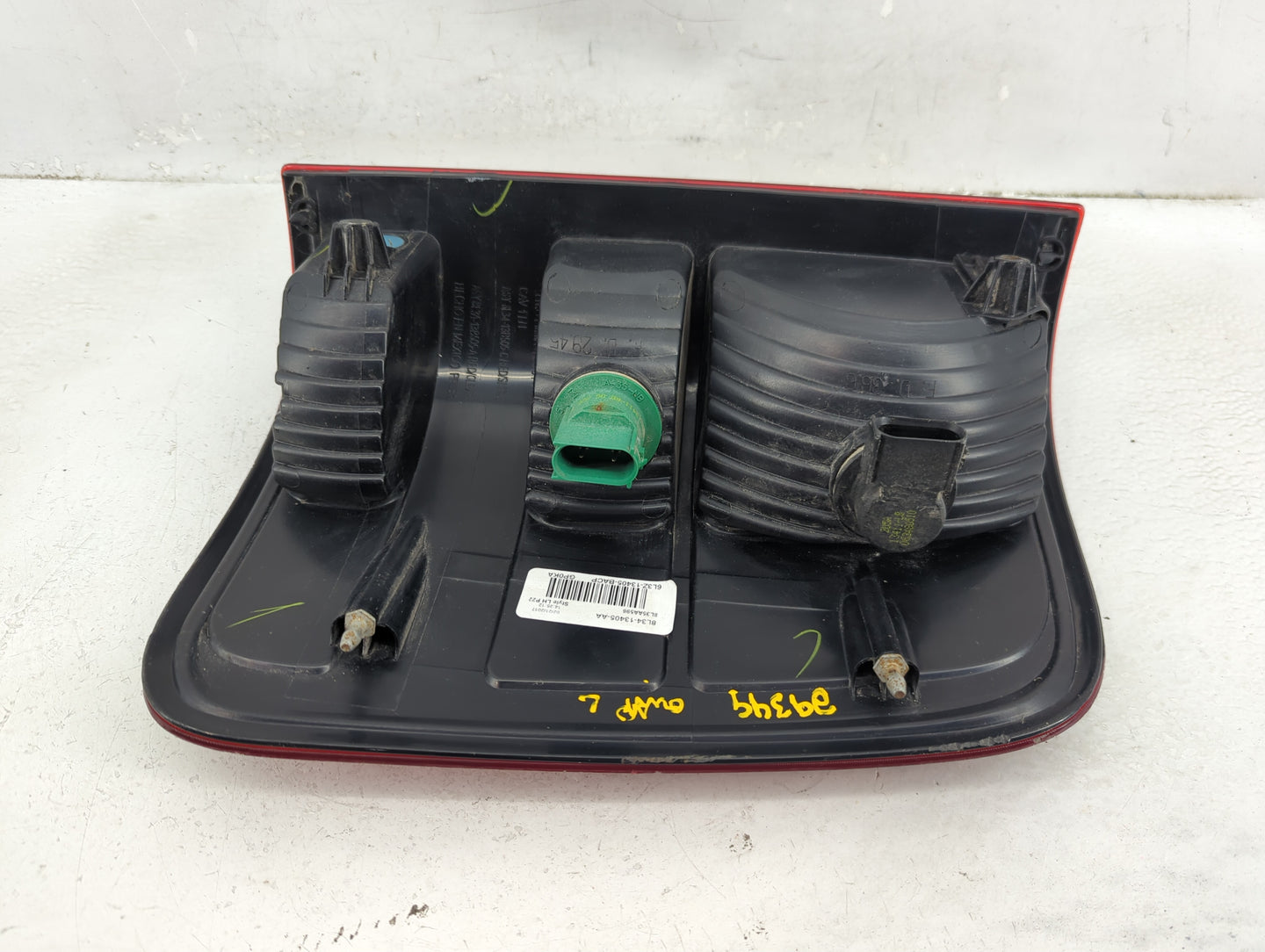 2004-2008 Ford F-150 Tail Light Assembly Driver Left OEM Fits Fits 2004 2005 2006 2007 2008 OEM Used Auto Parts - Oemusedaut