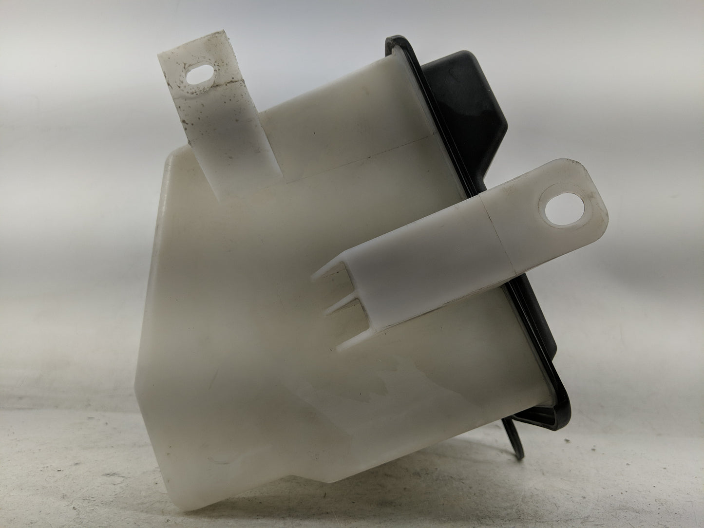 2007-2008 Ford F-150 Windshield Washer Fluid Reservoir Bottle Oem - Oemusedautoparts1.com