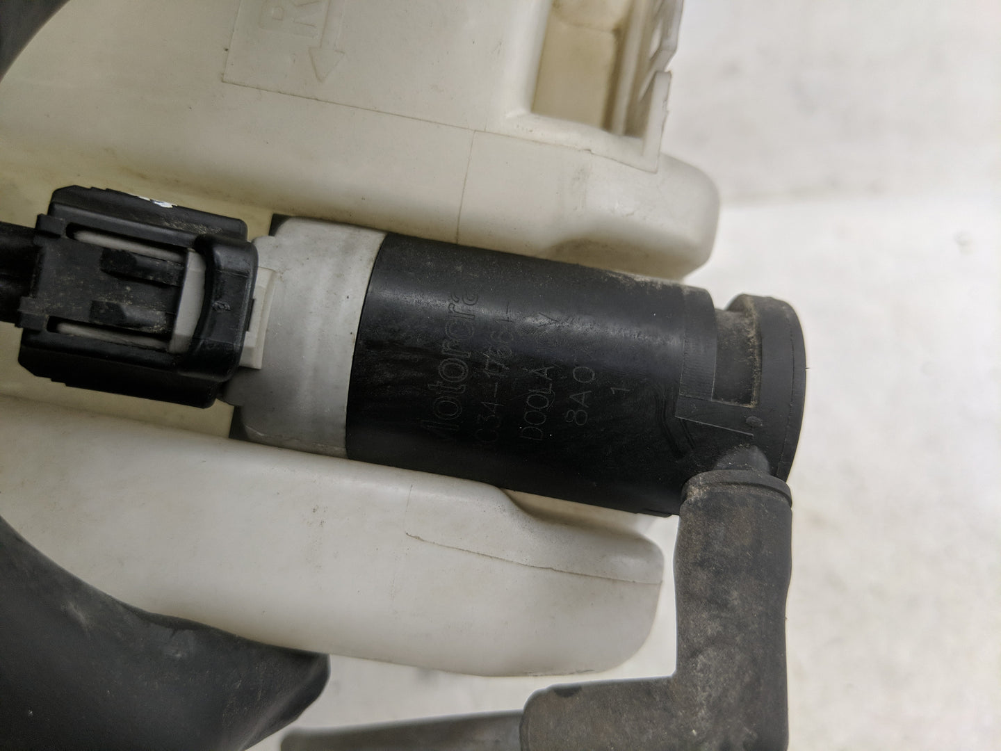 2007-2008 Ford F-150 Windshield Washer Fluid Reservoir Bottle Oem - Oemusedautoparts1.com