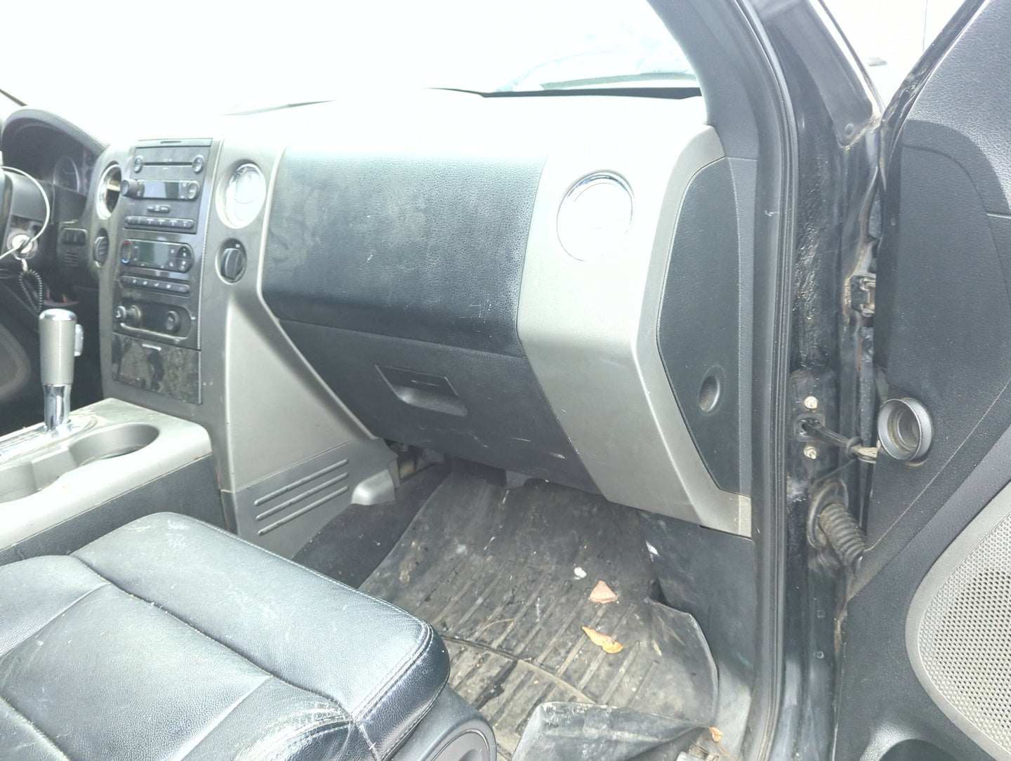 2007 Ford F-150 Passenger Glove Box Door Storage Compartment 1357159 - Oemusedautoparts1.com