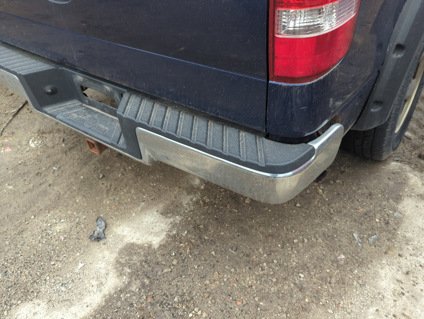 2007 Ford F-150 Rear Bumper Assembly Oem - Oemusedautoparts1.com