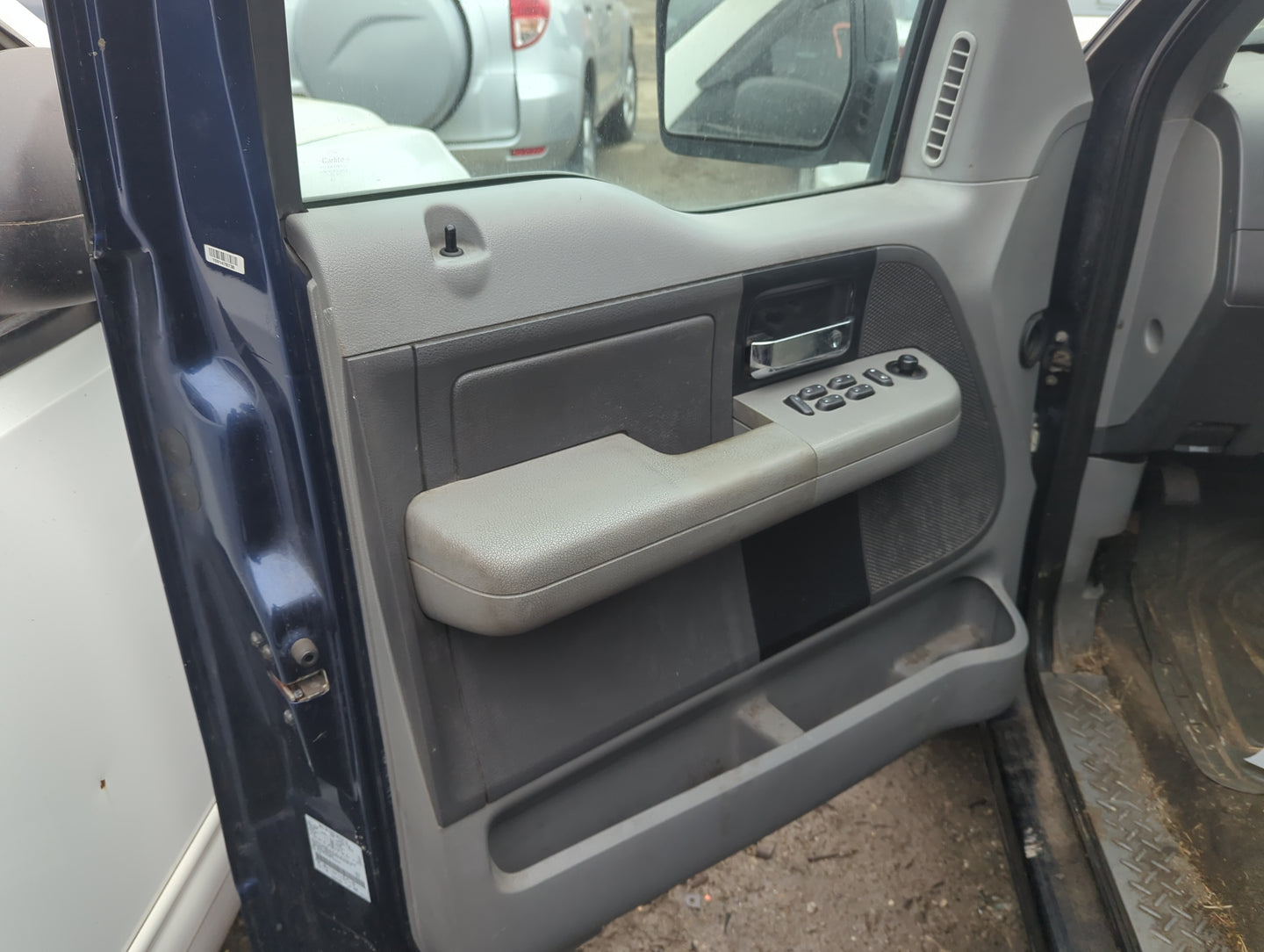 2007 Ford F-150 Front Left Driver Interior Door Panel Trim - Oemusedautoparts1.com