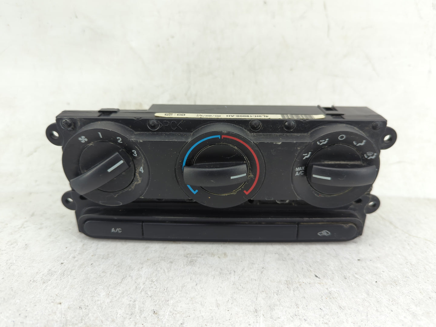 2004-2008 Ford F-150 Climate Control Module Temperature AC/Heater Replacement P/N:4L3H-19808-AH Fits Fits 2004 2005 2006 200
