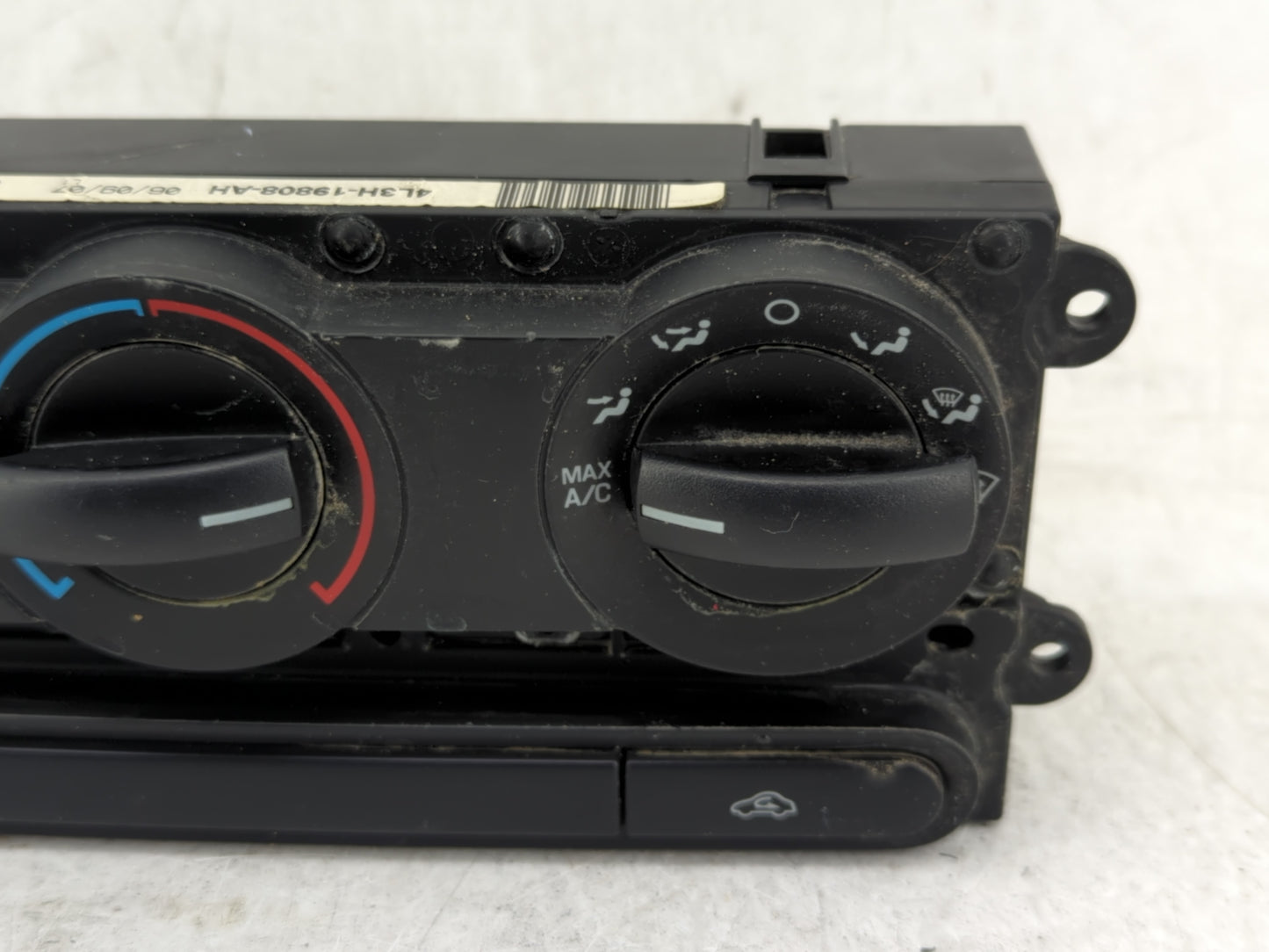 2004-2008 Ford F-150 Climate Control Module Temperature AC/Heater Replacement P/N:4L3H-19808-AH Fits Fits 2004 2005 2006 200