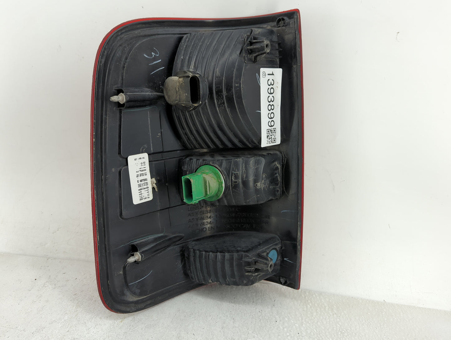 2004-2008 Ford F-150 Tail Light Assembly Passenger Right OEM P/N:5L3Z13404CA Fits Fits 2004 2005 2006 2007 2008 OEM Used Aut