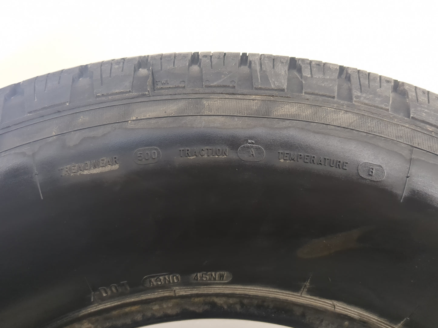 Used Tire P255/70R17 GENERAL AMERITRAC TR 110S - Tread Depth 14/32 - Oemusedautoparts1.com