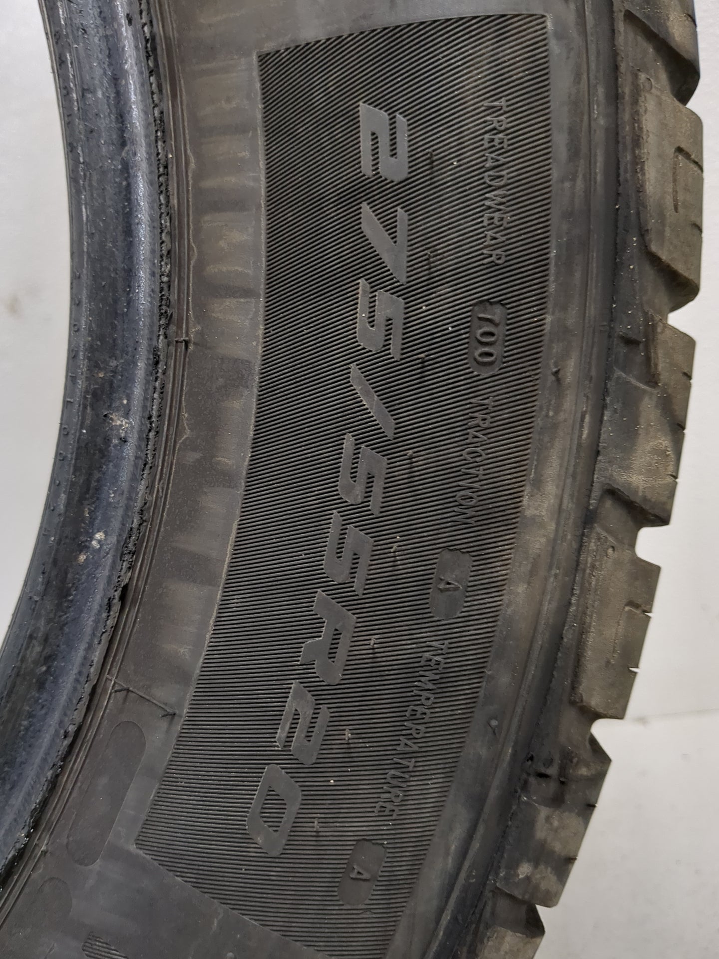 Used Tire 275/55R20 MASTERCRAFT COURSER QUEST 117T - Tread Depth 9/32 - Oemusedautoparts1.com
