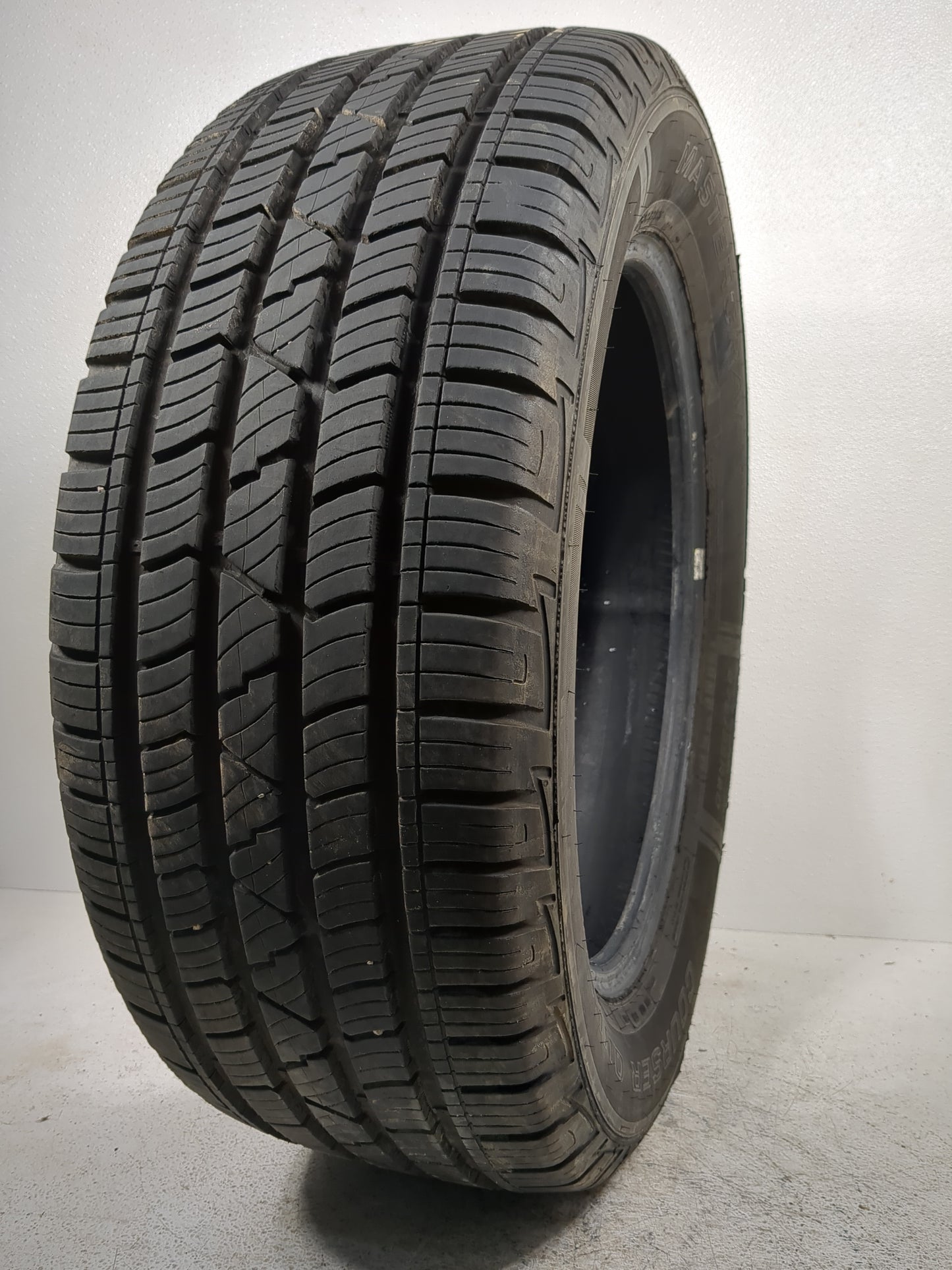 Used Tire 275/55R20 MASTERCRAFT COURSER QUEST 117T - Tread Depth 9/32 - Oemusedautoparts1.com