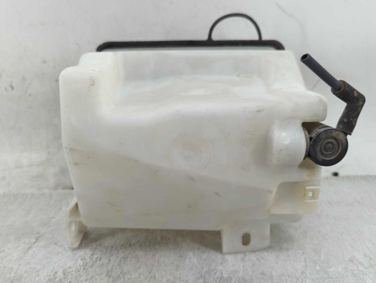 2007 Ford F-150 Radiator Coolant Overflow Expansion Tank Bottle - Oemusedautoparts1.com