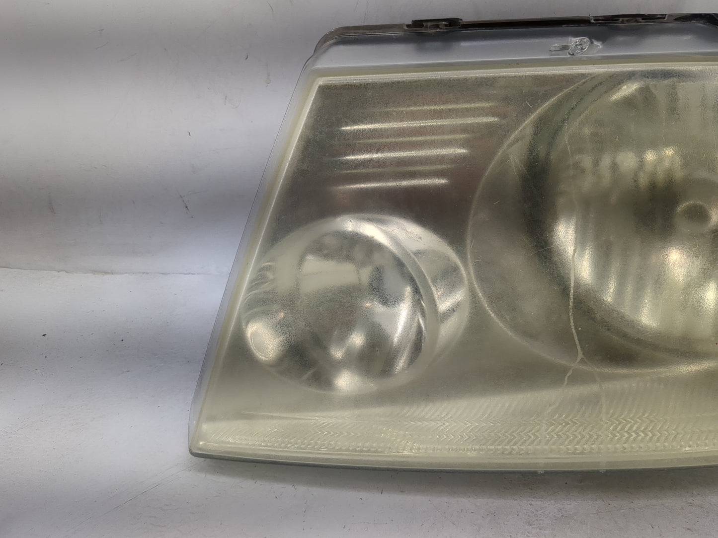 2007 Ford F-150 Driver Left Oem Head Light Headlight Lamp - Oemusedautoparts1.com