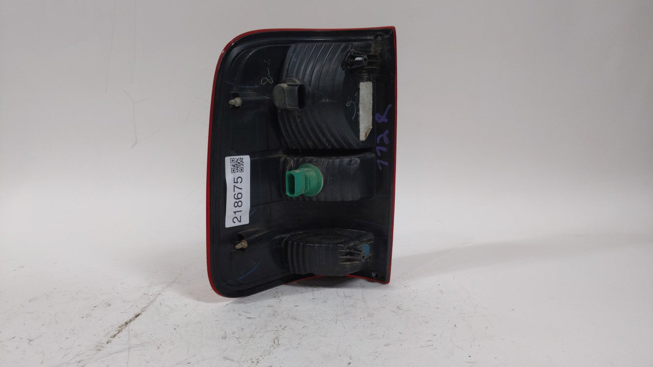2004-2008 Ford F-150 Tail Light Assembly Passenger Right OEM P/N:8L34-13404-AA 6L3Z-13404-BA Fits Fits 2004 2005 2006 2007 2