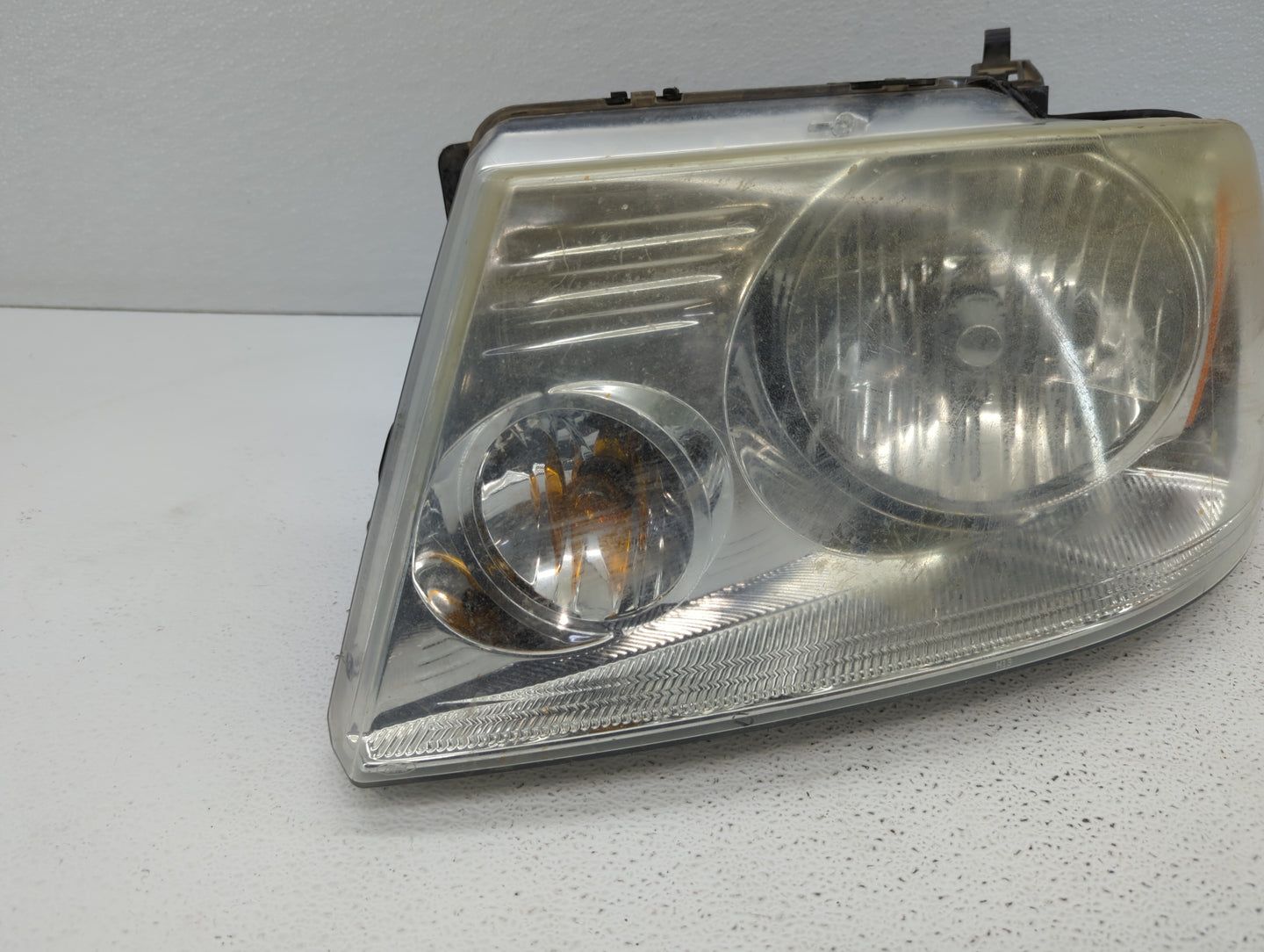 2004-2008 Ford F-150 Driver Left Oem Head Light Headlight Lamp - Oemusedautoparts1.com