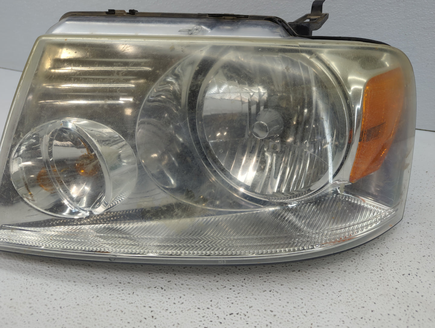 2004-2008 Ford F-150 Driver Left Oem Head Light Headlight Lamp - Oemusedautoparts1.com
