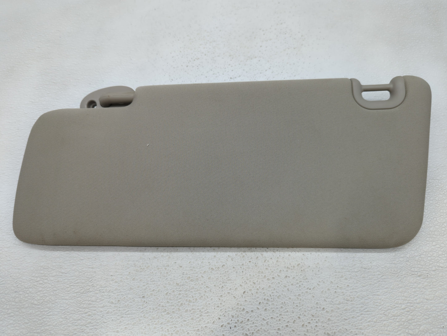 2004-2008 Ford F-150 Sun Visor Shade Replacement Passenger Right Mirror Fits Fits 2004 2005 2006 2007 2008 OEM Used Auto Par