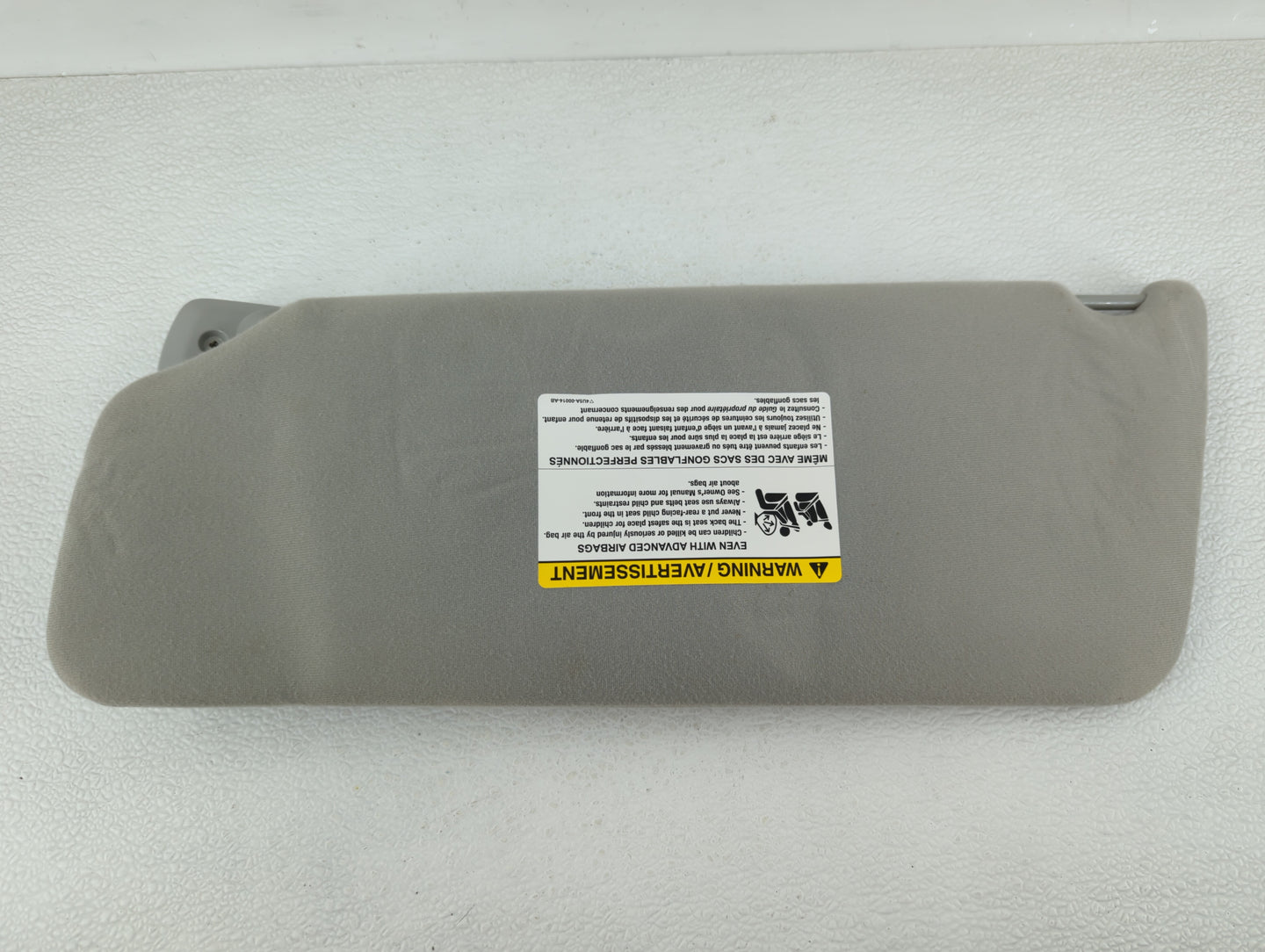 2004-2008 Ford F-150 Sun Visor Shade Replacement Passenger Right Mirror Fits Fits 2004 2005 2006 2007 2008 OEM Used Auto Par