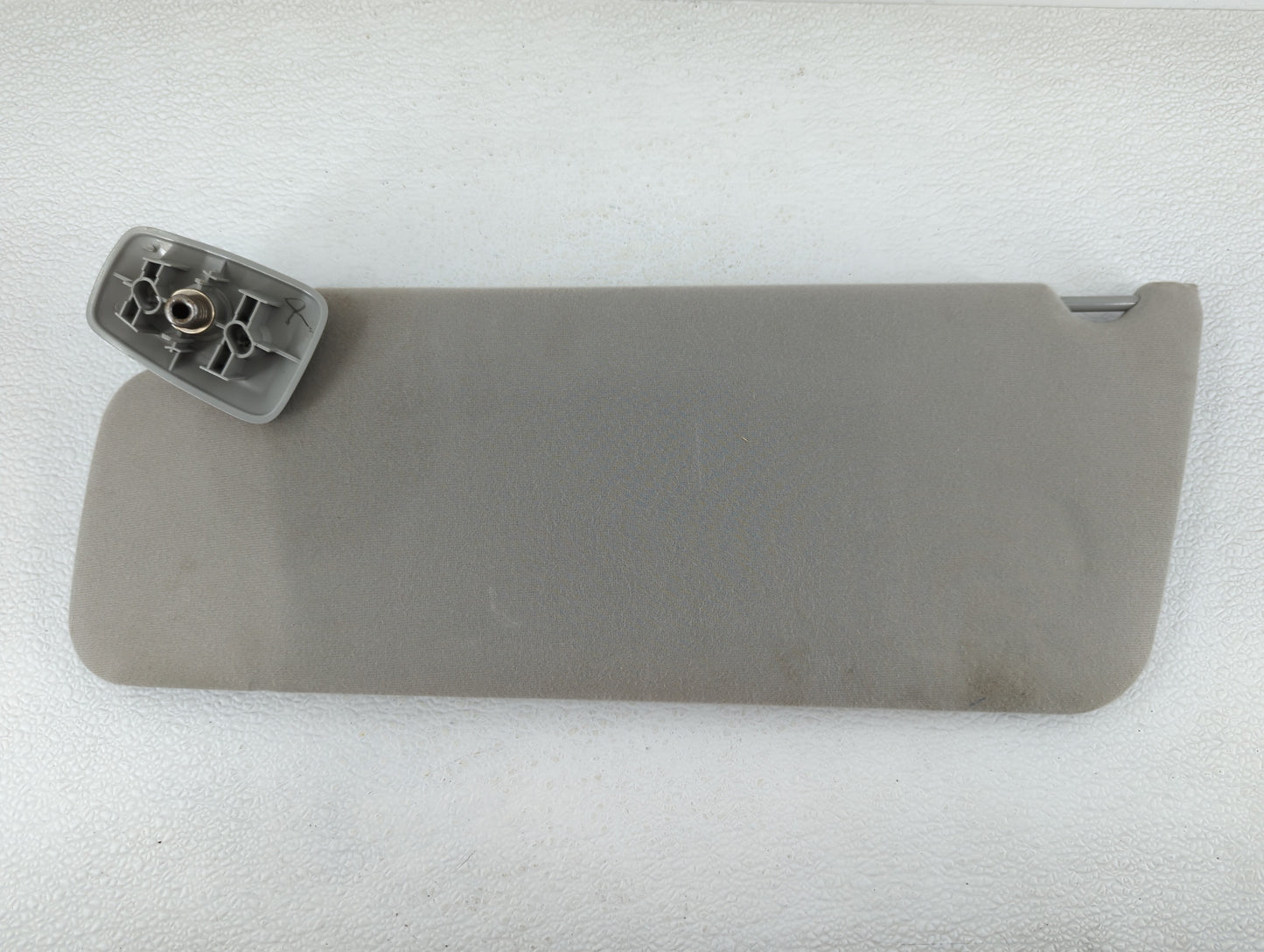 2004-2008 Ford F-150 Sun Visor Shade Replacement Passenger Right Mirror Fits Fits 2004 2005 2006 2007 2008 OEM Used Auto Par