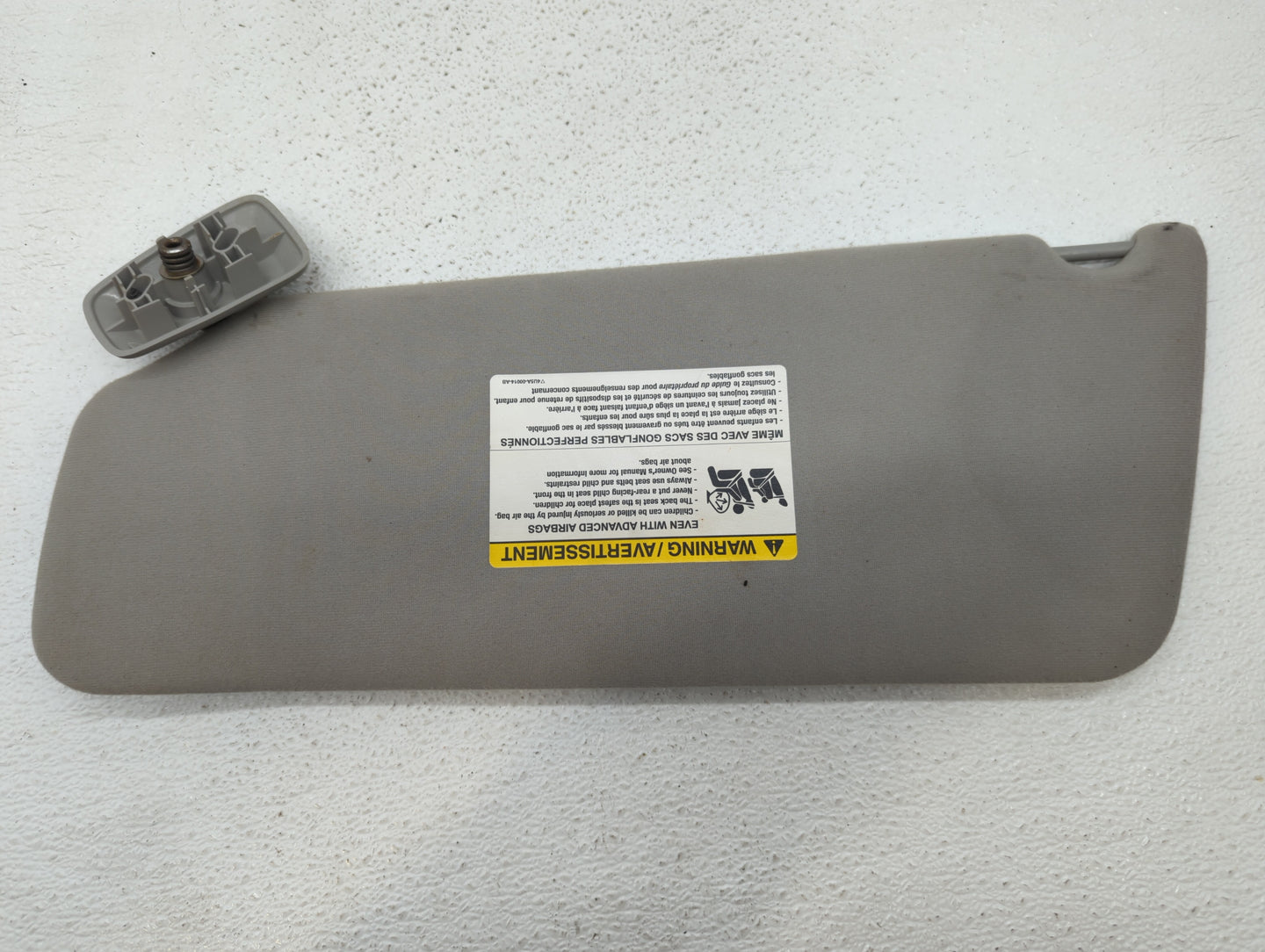 2004-2008 Ford F-150 Sun Visor Shade Replacement Passenger Right Mirror Fits Fits 2004 2005 2006 2007 2008 OEM Used Auto Par