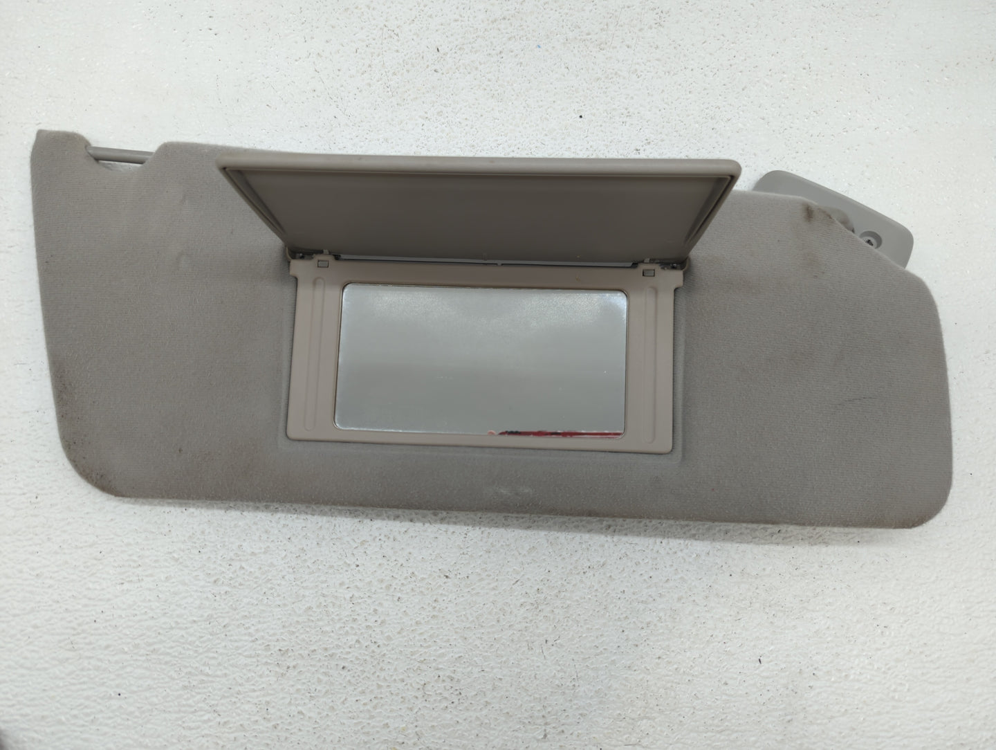 2004-2008 Ford F-150 Sun Visor Shade Replacement Passenger Right Mirror Fits Fits 2004 2005 2006 2007 2008 OEM Used Auto Par