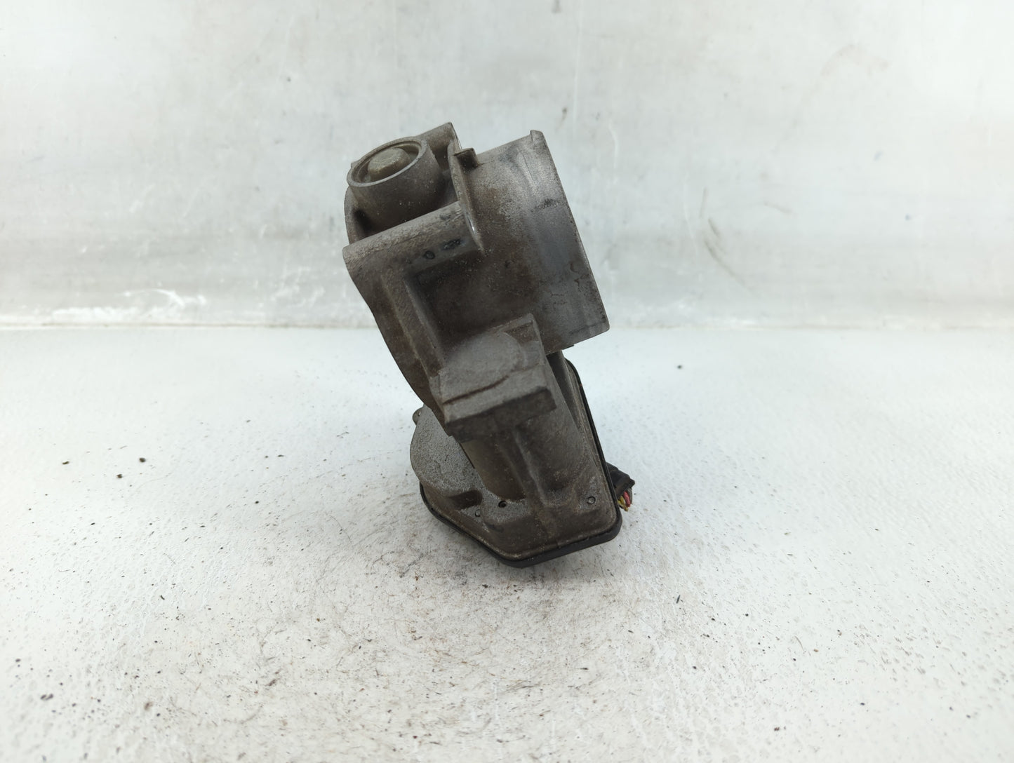 2007-2010 Ford F-150 Throttle Body P/N:050907 2 7T4E-EC Fits Fits 2007 2008 2009 2010 2011 2012 2013 2014 OEM Used Auto Part