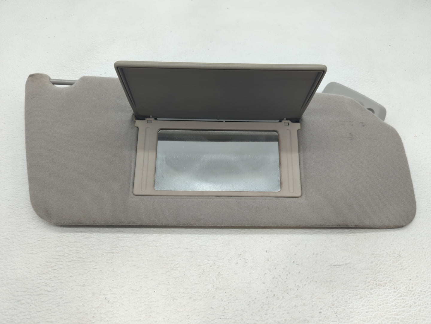 2004-2008 Ford F-150 Sun Visor Shade Replacement Passenger Right Mirror Fits Fits 2004 2005 2006 2007 2008 OEM Used Auto Par