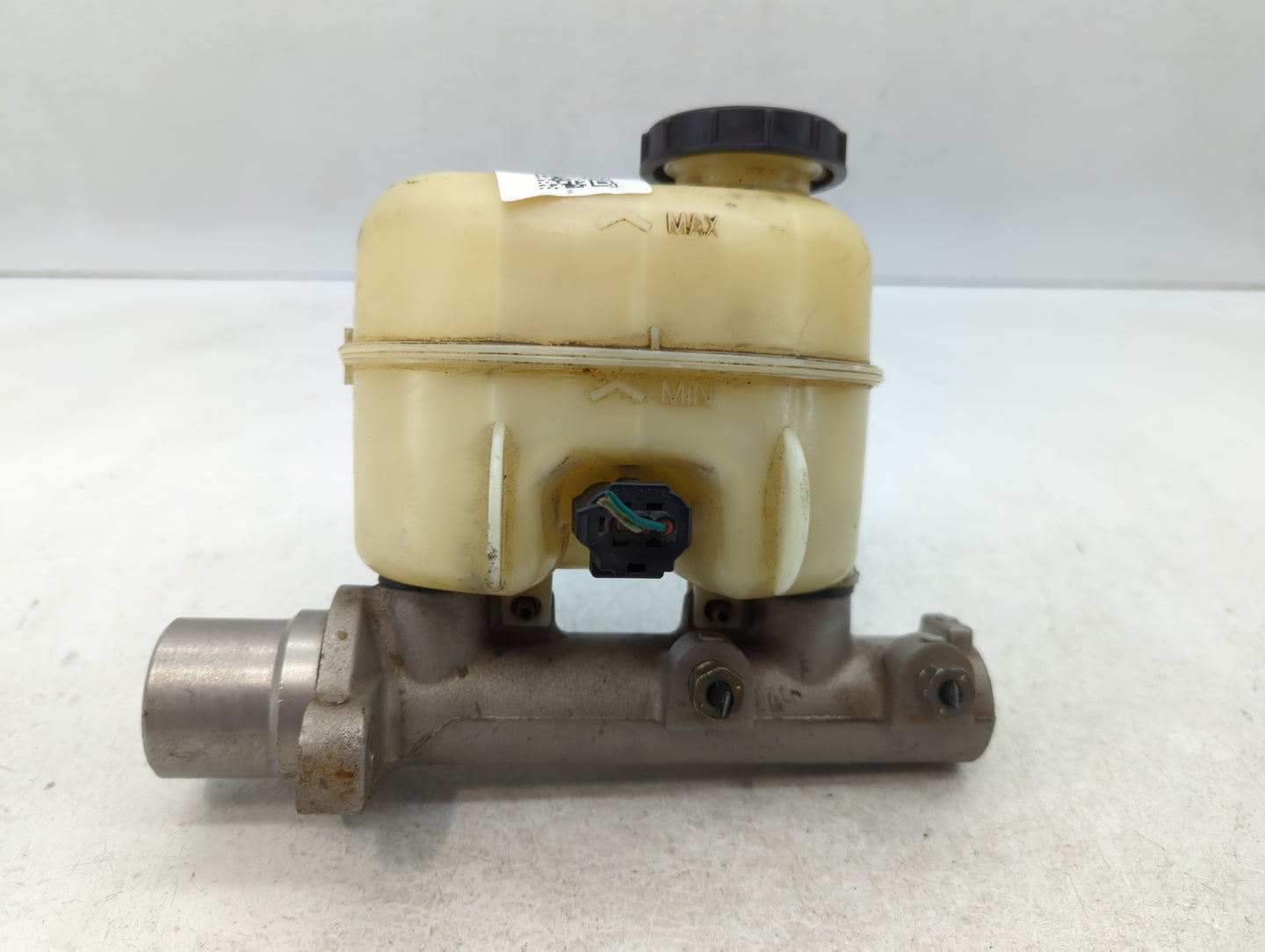 2004-2008 Ford F-150 Brake Master Cylinder - Oemusedautoparts1.com