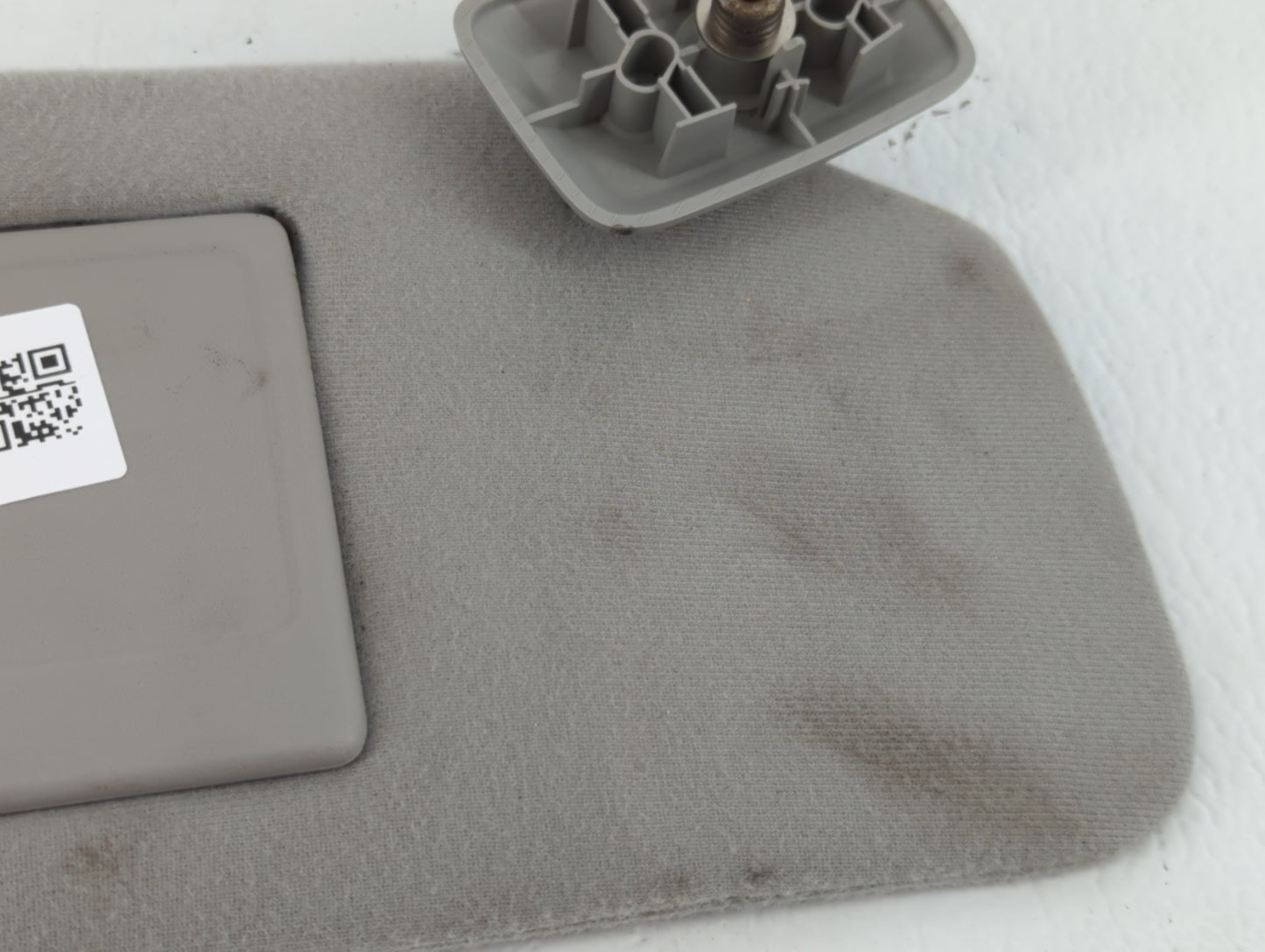 2004-2008 Ford F-150 Sun Visor Shade Replacement Passenger Right Mirror Fits Fits 2004 2005 2006 2007 2008 OEM Used Auto Par