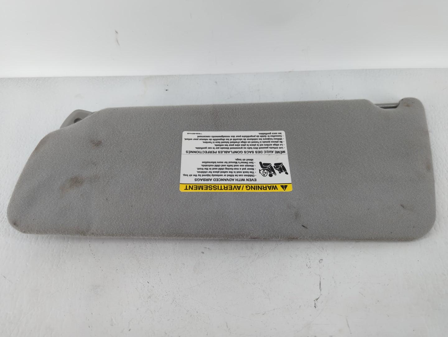 2004-2008 Ford F-150 Sun Visor Shade Replacement Passenger Right Mirror Fits Fits 2004 2005 2006 2007 2008 OEM Used Auto Par